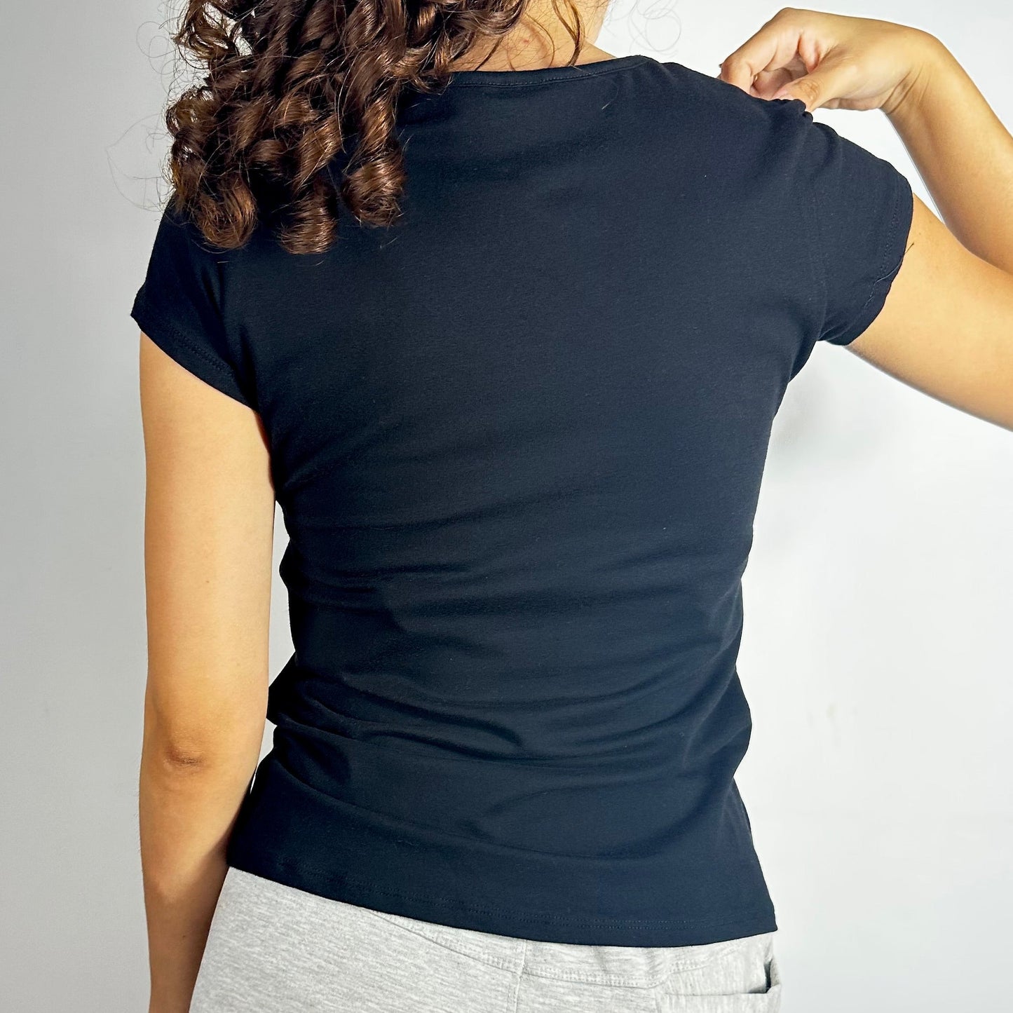 Stretch Cotton V Neck - Black